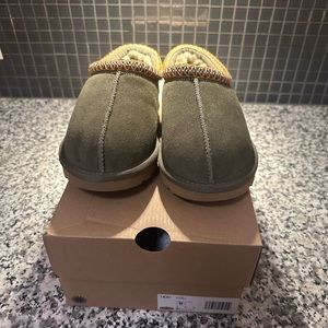 Women’s UGG Tasman Slippers Burnt Olive Size 6W